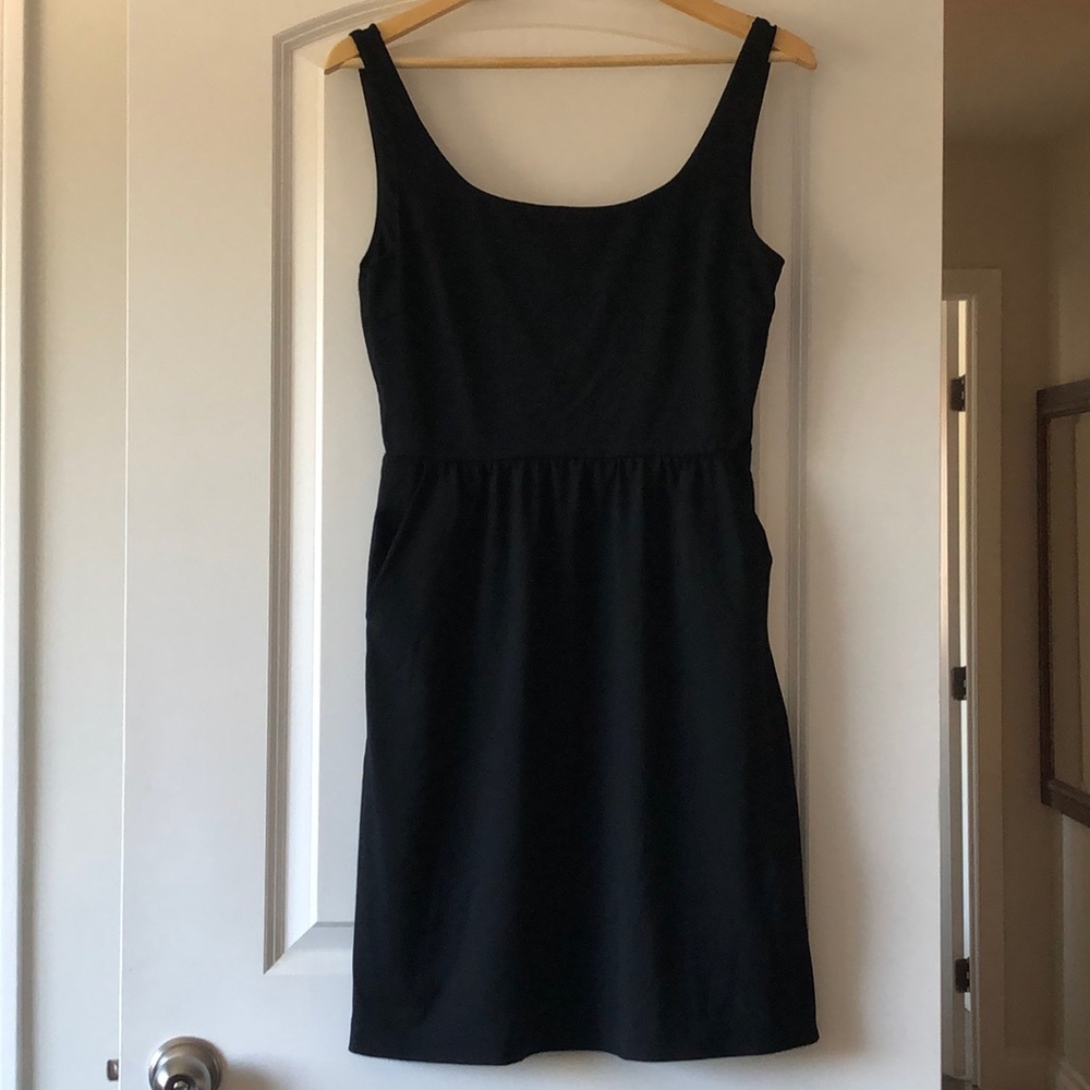 Little black dress with pockets!